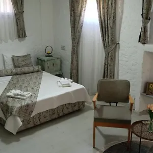 Oda ve Kahvaltı Bizim Ev Alaçatı 