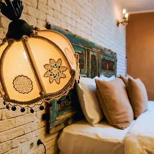Otel 1870's Tas - Sanat Sokagi 