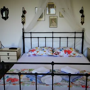 Otel Kabuk Ev
